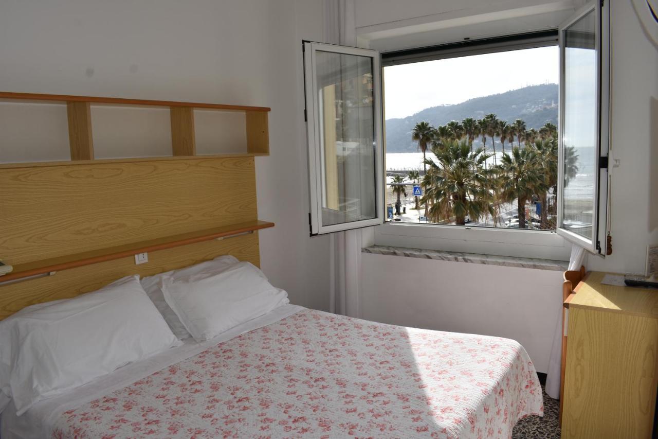 Garden Hotel 3*